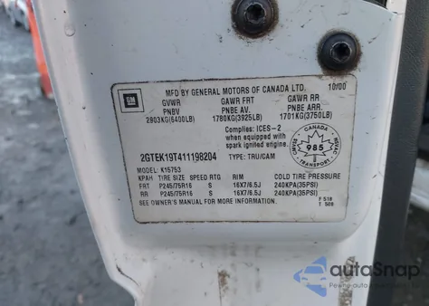 2001 GMC Sierra 1500 Sl/Sle z USA, uszkodzony, nr VIN 2GTEK19T411198204